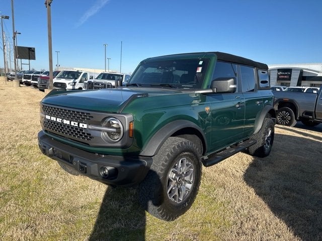 2023 FORD TRUCK BRONCO Base